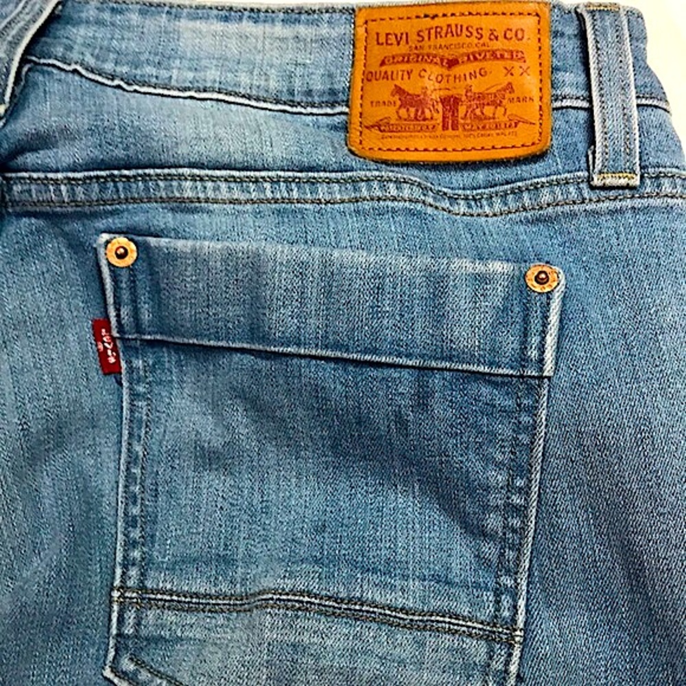 Levi’s boyfriend Jean in excellent condition size 30 ⭐️⭐️⭐️⭐️ - Picture 3 of 8